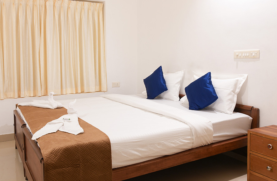 Hotel Amenities & Features
